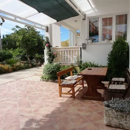 Apartments Ana Sreser Exterior photo