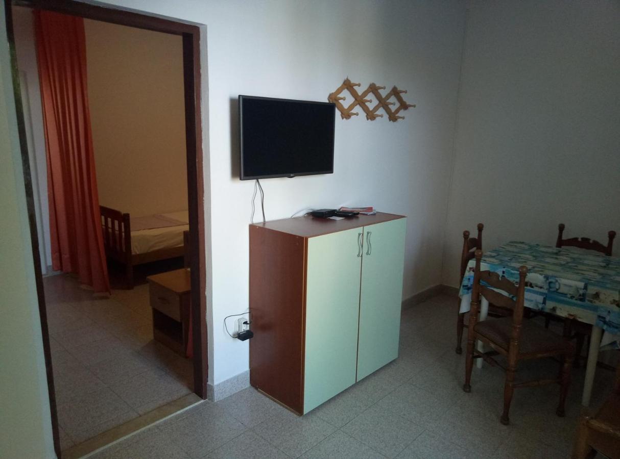 Ana Apartment Sreser