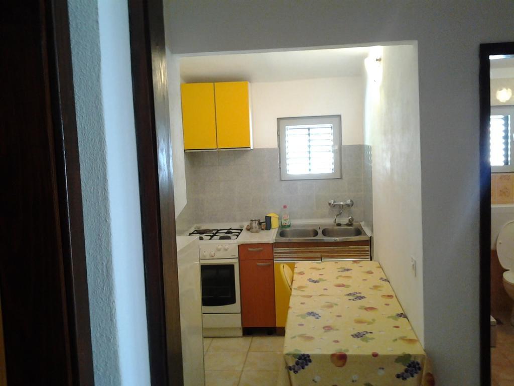 Apartment Ana *