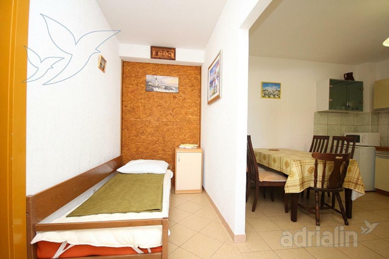 Apartment Ana *