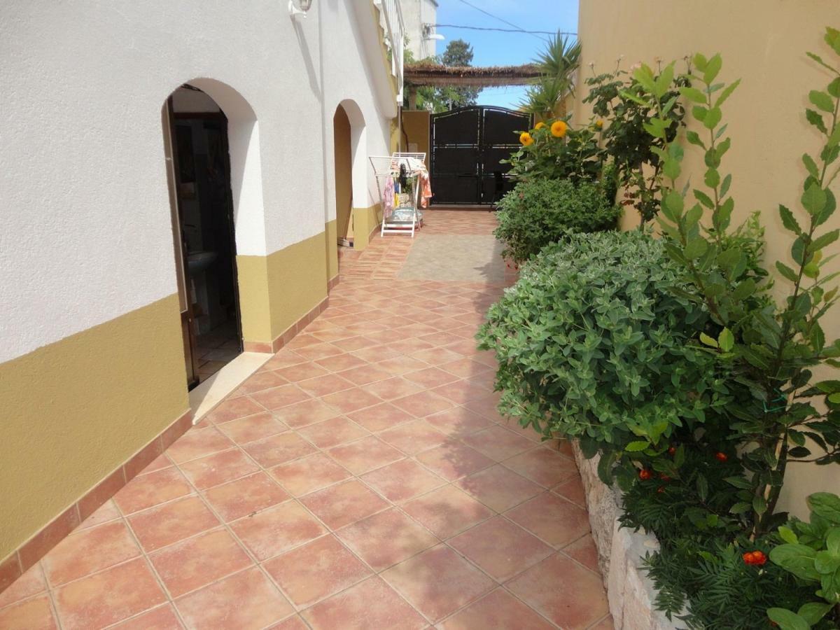 Ana Apartment